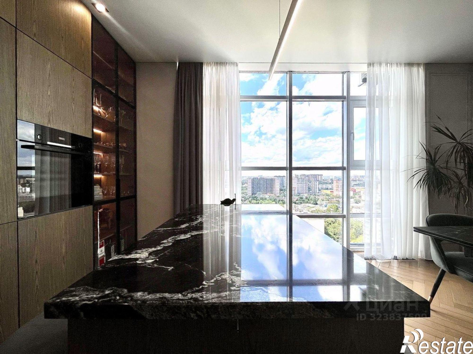 Купить квартиру за 29 000 000 рублей на Соборный переулок, 98