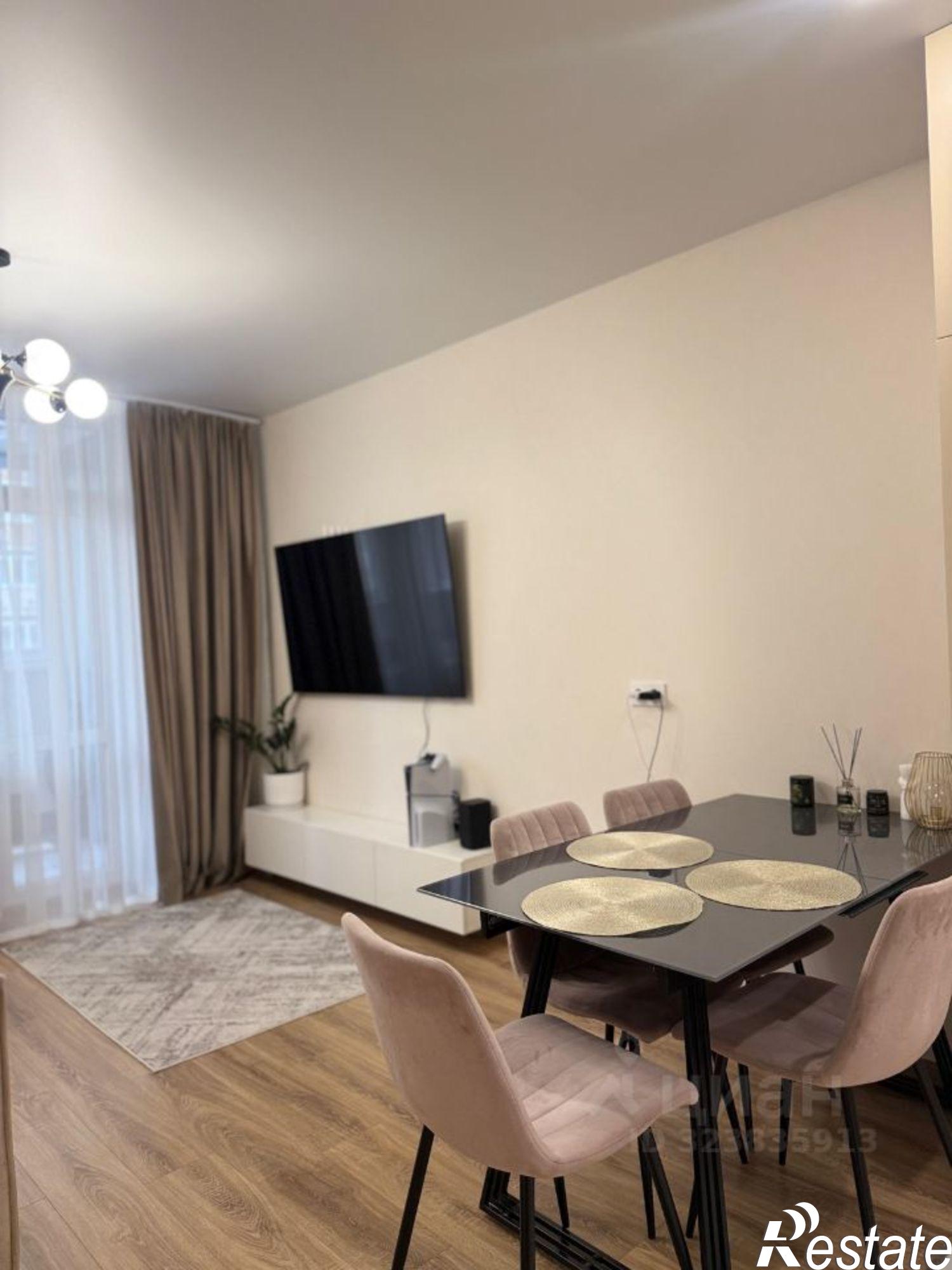 Купить квартиру за 7 990 000 рублей на пр-кт Сиверса, 30