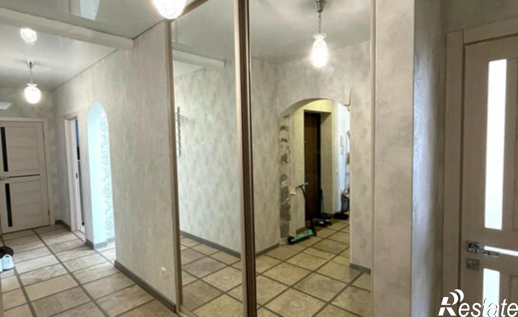 Купить квартиру за 12 000 000 рублей на 20-я улица, 43