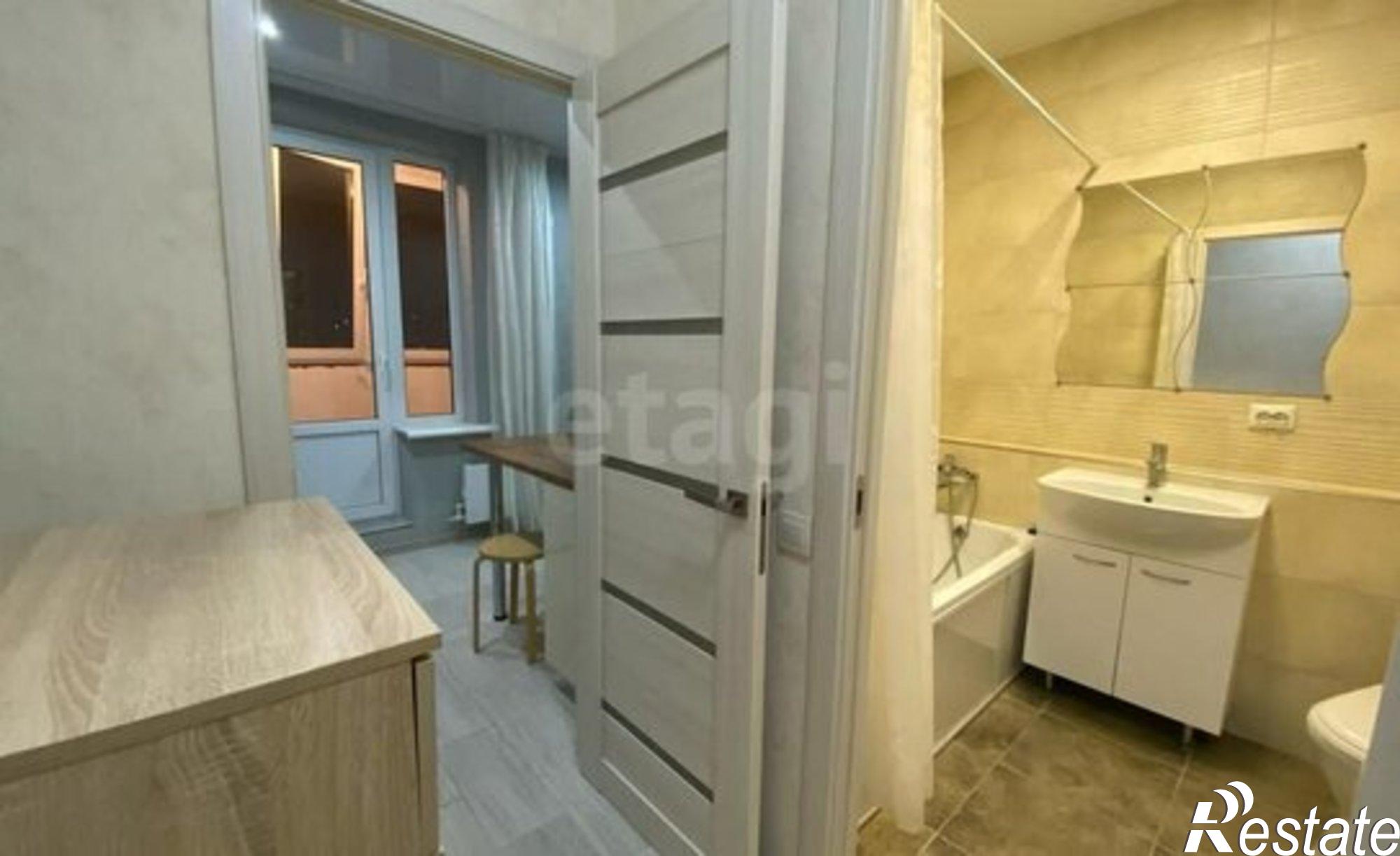 Купить квартиру за 5 650 000 рублей на ул Еляна, 54