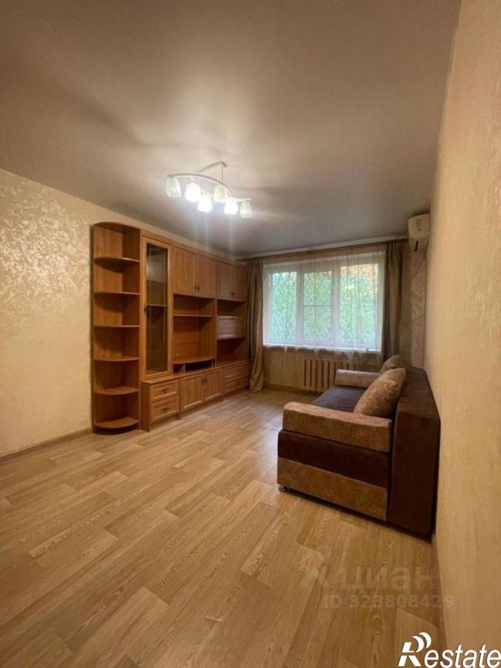 2-комн квартира пр-кт 40-летия Победы, 73/8,  д. 73/8