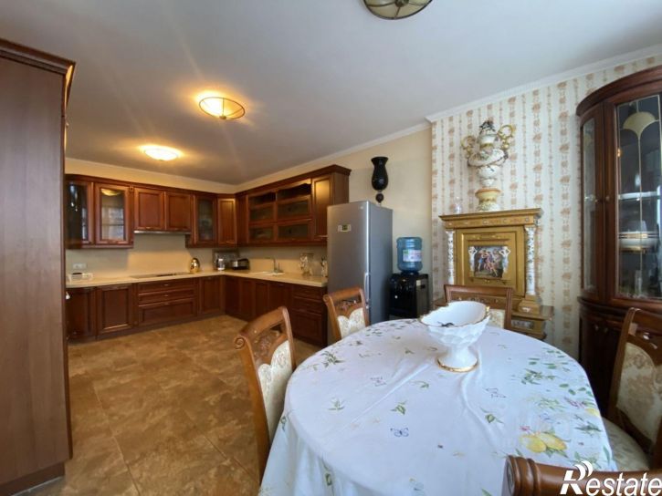 3-комн квартира Университетский переулок, 95,  д. 95