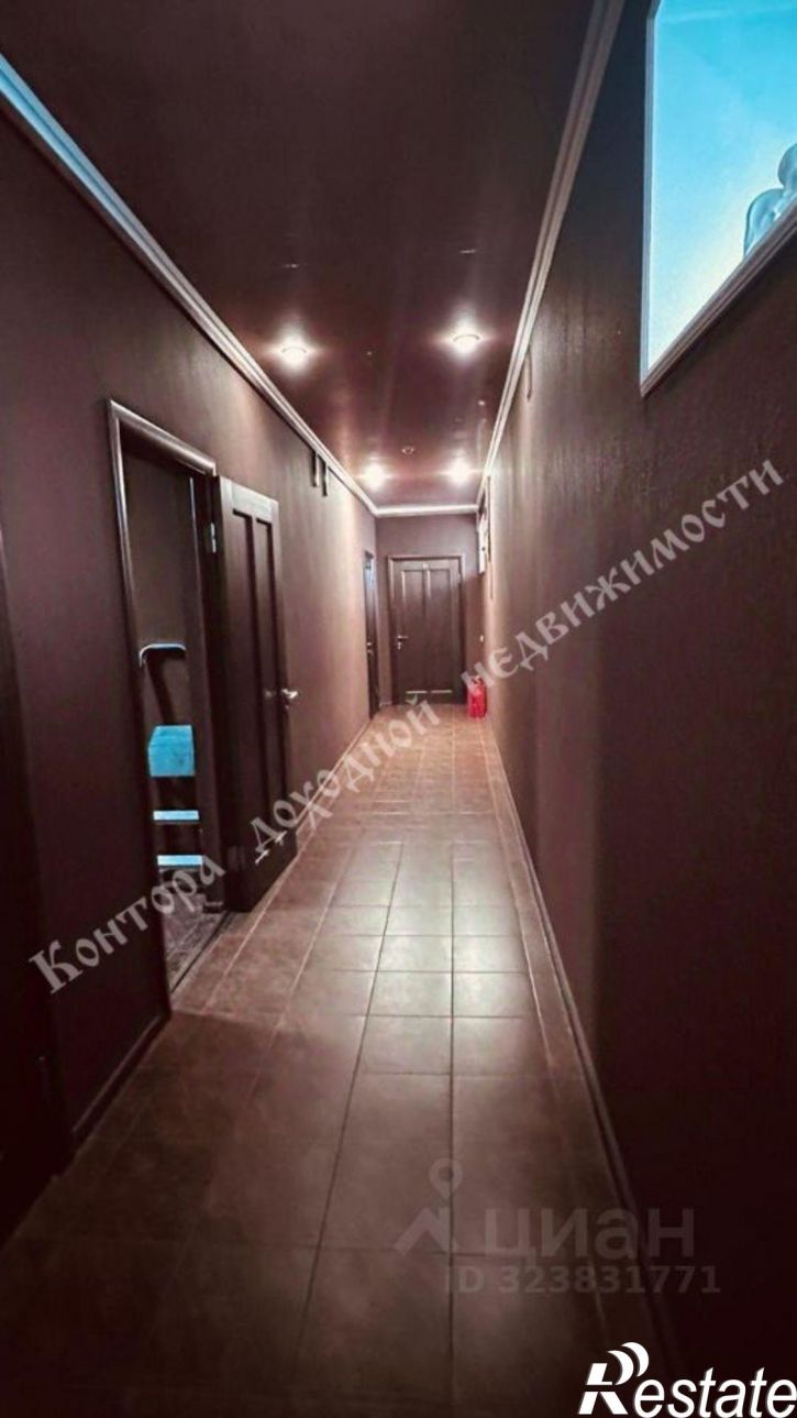 Торговое помещение проспект Стачки, 302,  д. 302