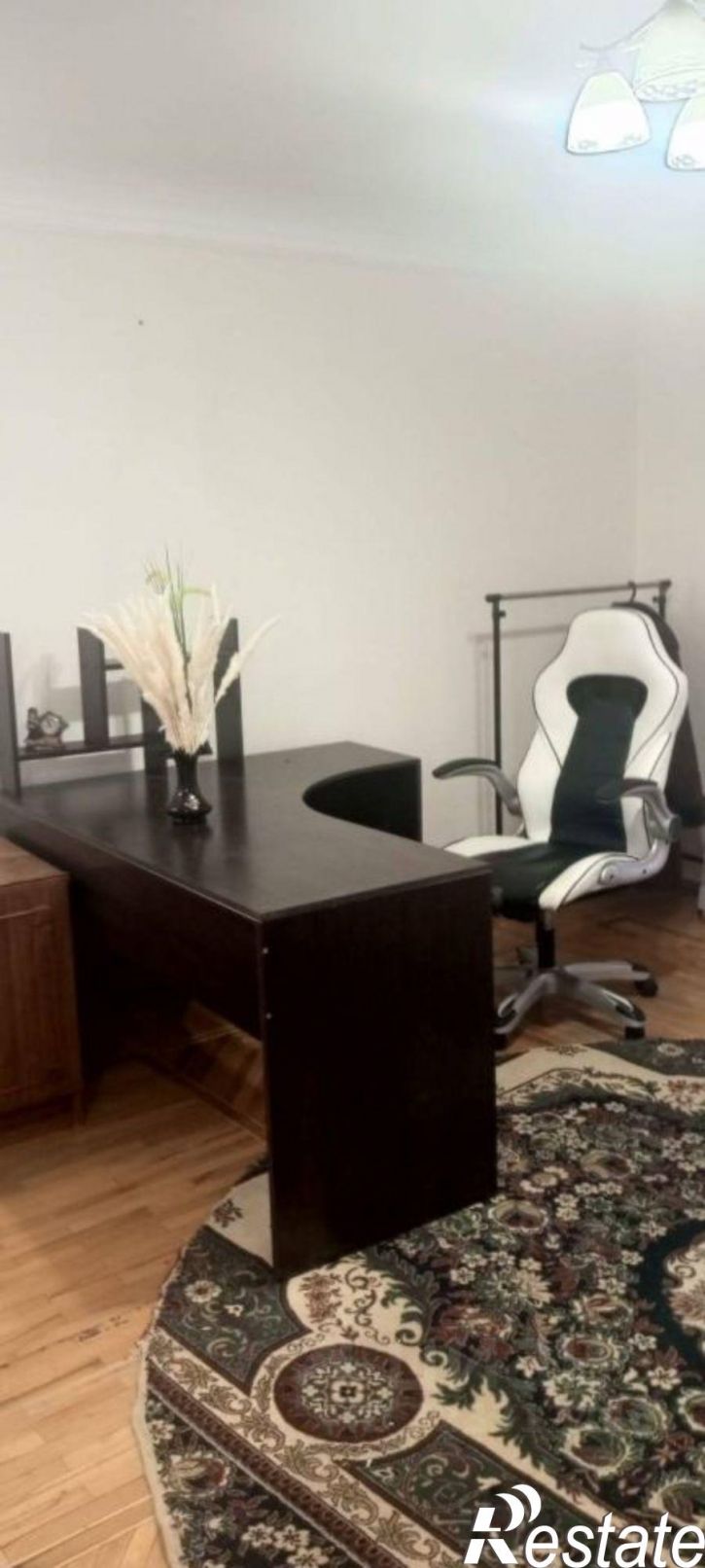 Комната Локомотивная улица, 37/14,  д. 37/14