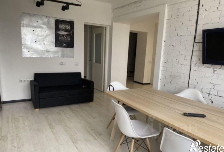 2-комн квартира ул Закруткина, 68,  д. 68