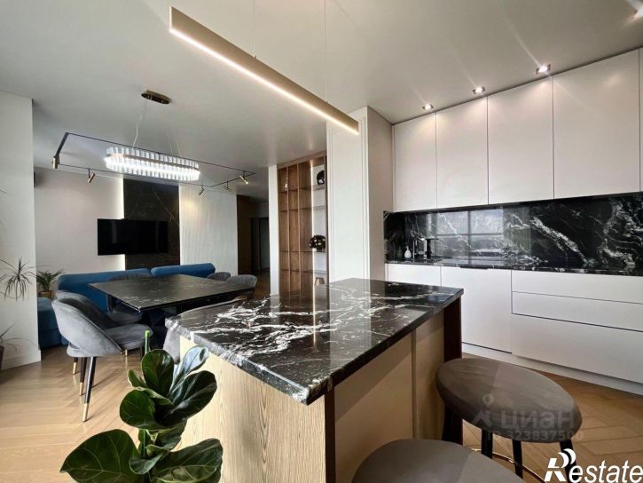 4-комн квартира Соборный переулок, 98,  д. 98