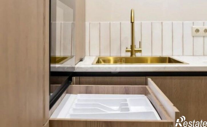 2-комн квартира улица Назарько, 4,  д. 4