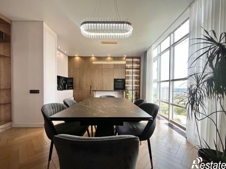 4-комн квартира Соборный переулок, 98,  д. 98