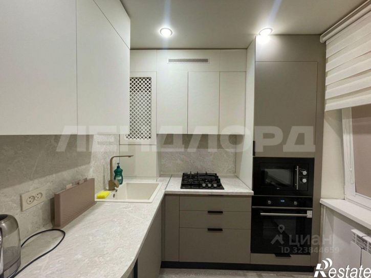 3-комн квартира ул Оганова, 8/1,  д. 8/1