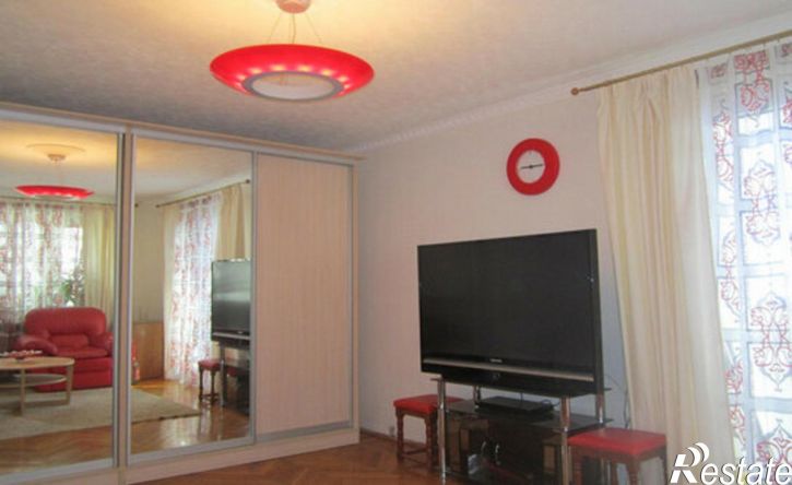 3-комн квартира улица Малиновского, 72,  д. 72