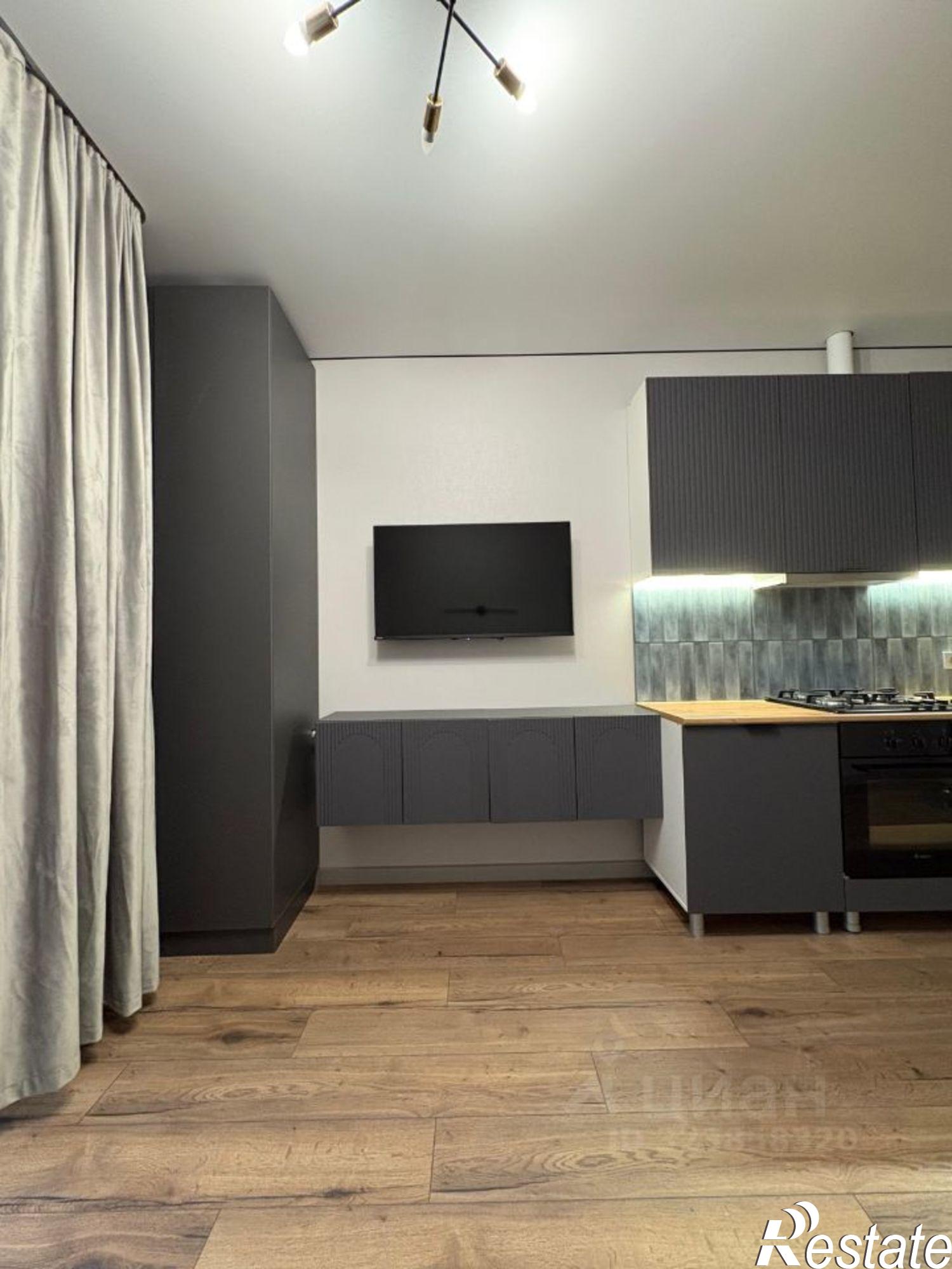 Сдать квартиру за 40 000 рублей на улица Бориса Слюсаря, 23 с1