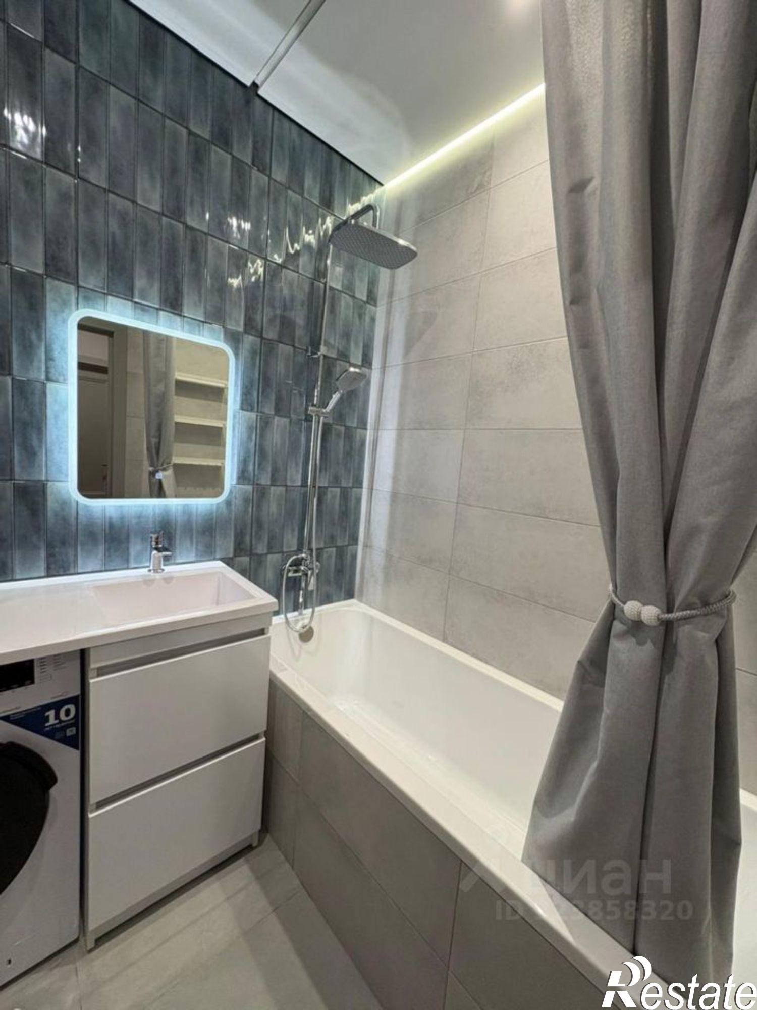 Сдать квартиру за 40 000 рублей на улица Бориса Слюсаря, 23 с1