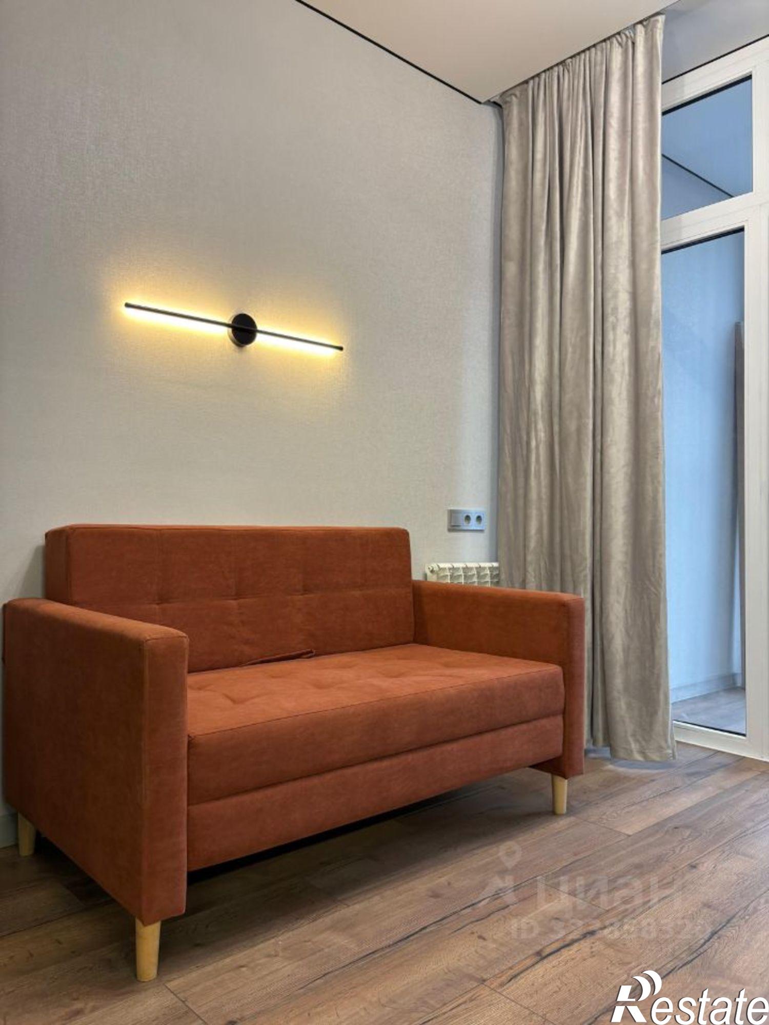 Сдать квартиру за 40 000 рублей на улица Бориса Слюсаря, 23 с1