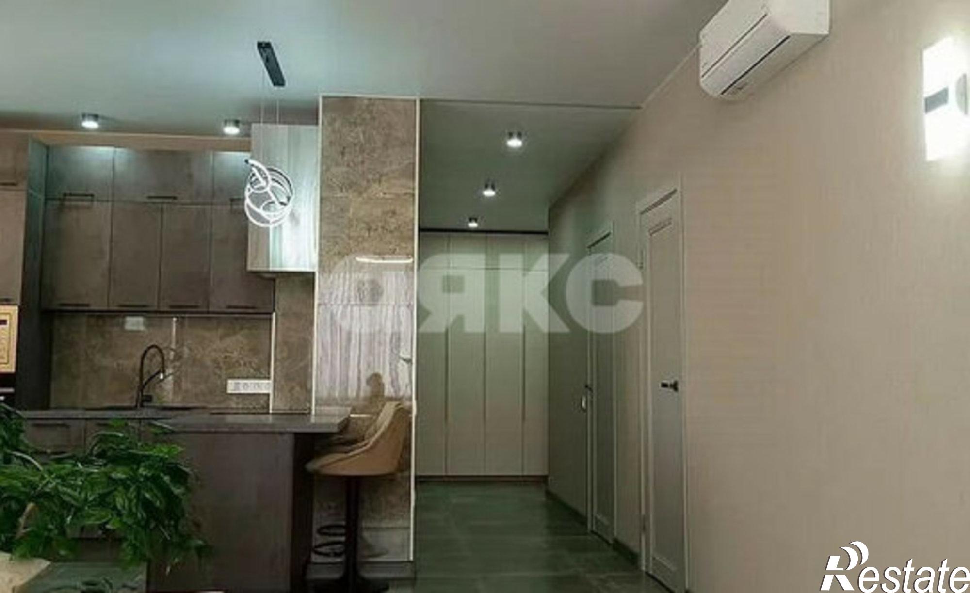 Купить квартиру за 10 200 000 рублей на Днепровский переулок, 117 с2