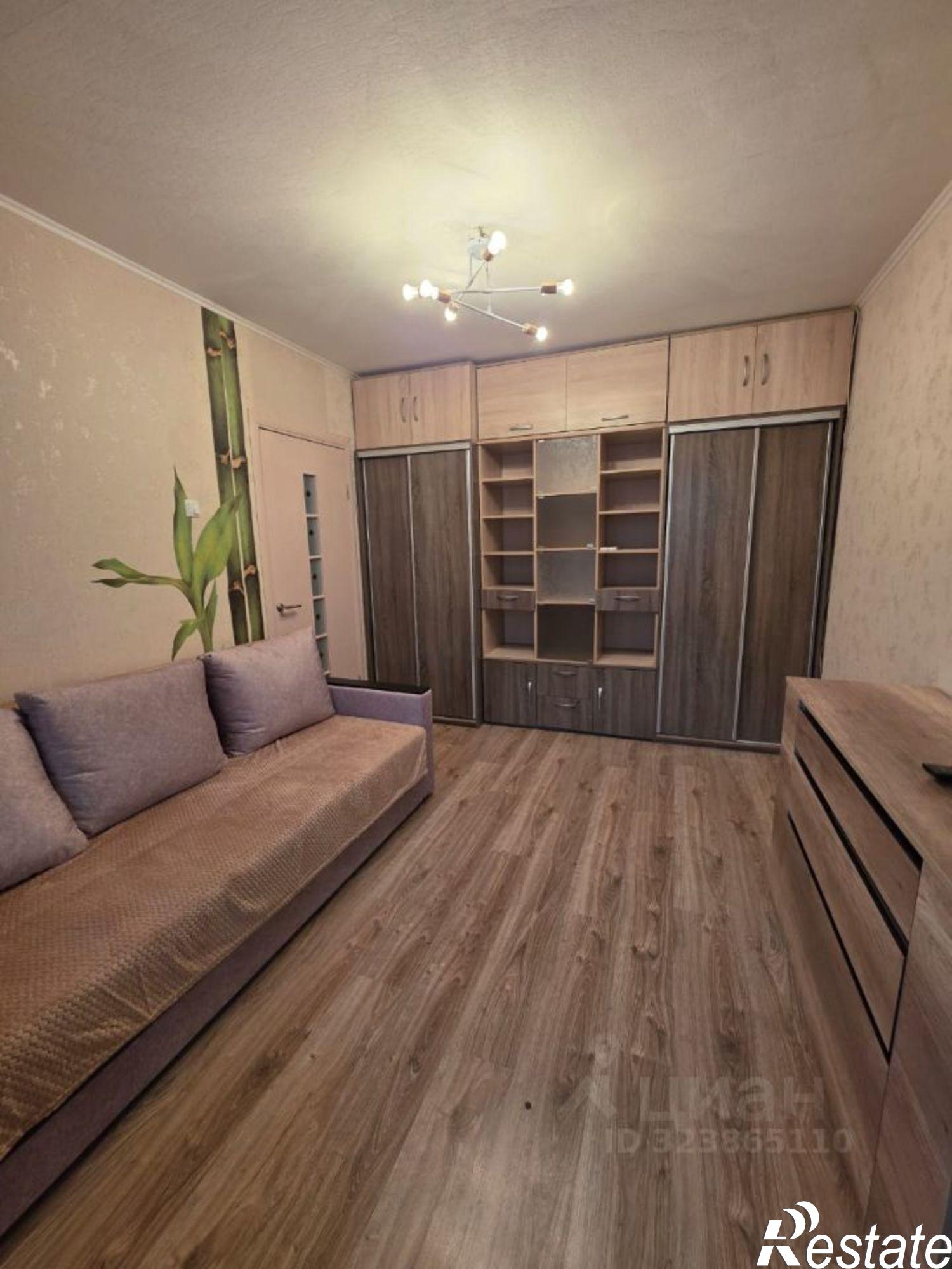 Сдать квартиру за 20 000 рублей на пр-кт Космонавтов, 8/2