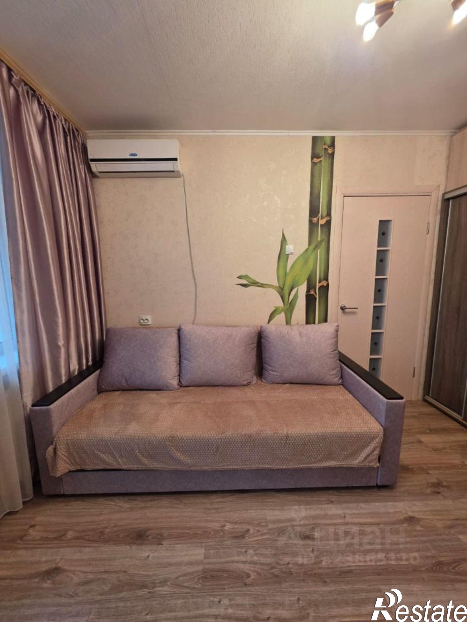 Сдать квартиру за 20 000 рублей на пр-кт Космонавтов, 8/2