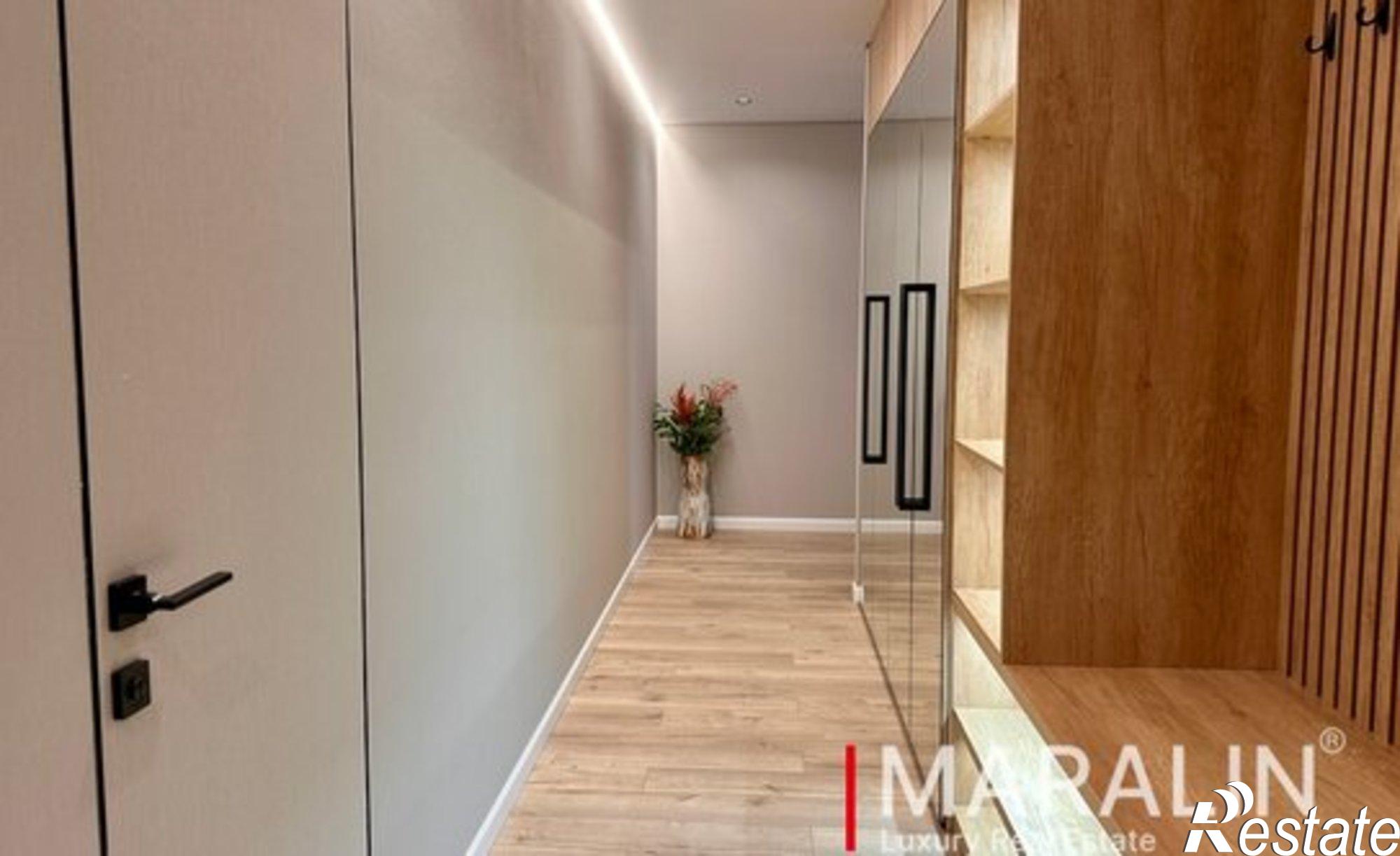 Купить квартиру за 32 000 000 рублей на Ворошиловский проспект, 82/4