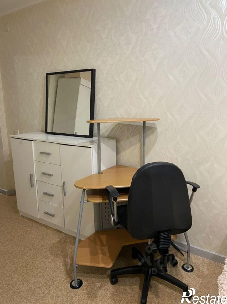 2-комн квартира улица Малюгиной, 284,  д. 284