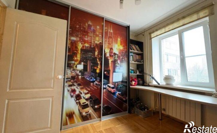 3-комн квартира пр-кт 40-летия Победы, 312,  д. 312