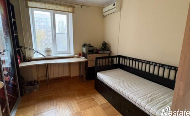 3-комн квартира пр-кт 40-летия Победы, 312,  д. 312