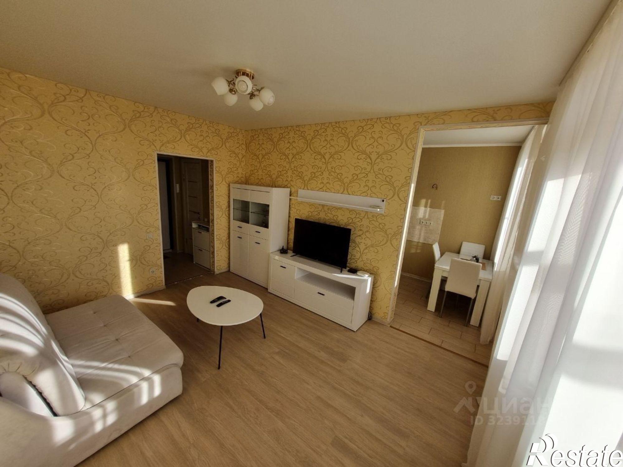 Сдать квартиру за 32 000 рублей на Батуринская улица, 165