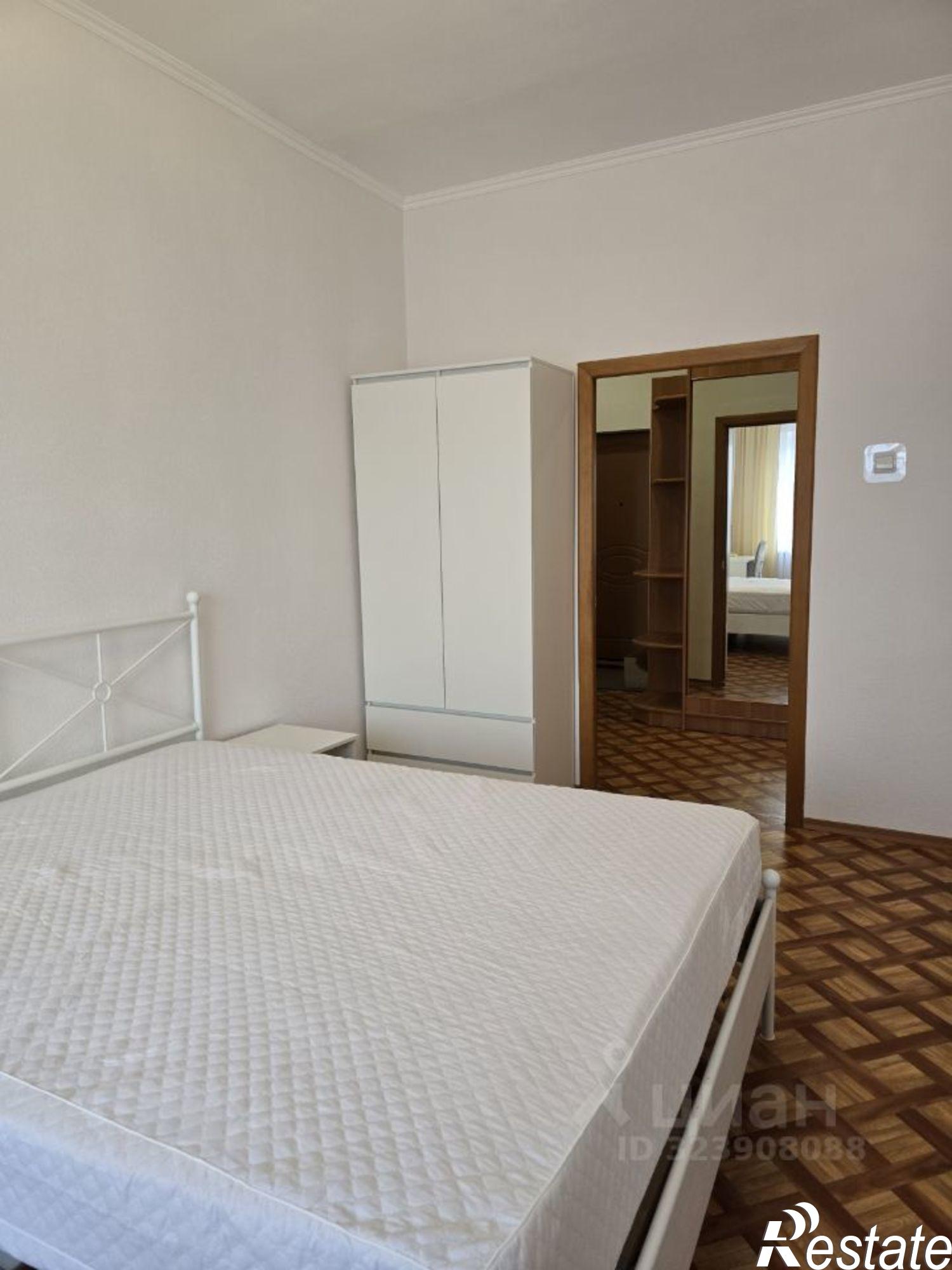 Сдать квартиру за 40 000 рублей на ул Металлургическая, 110б