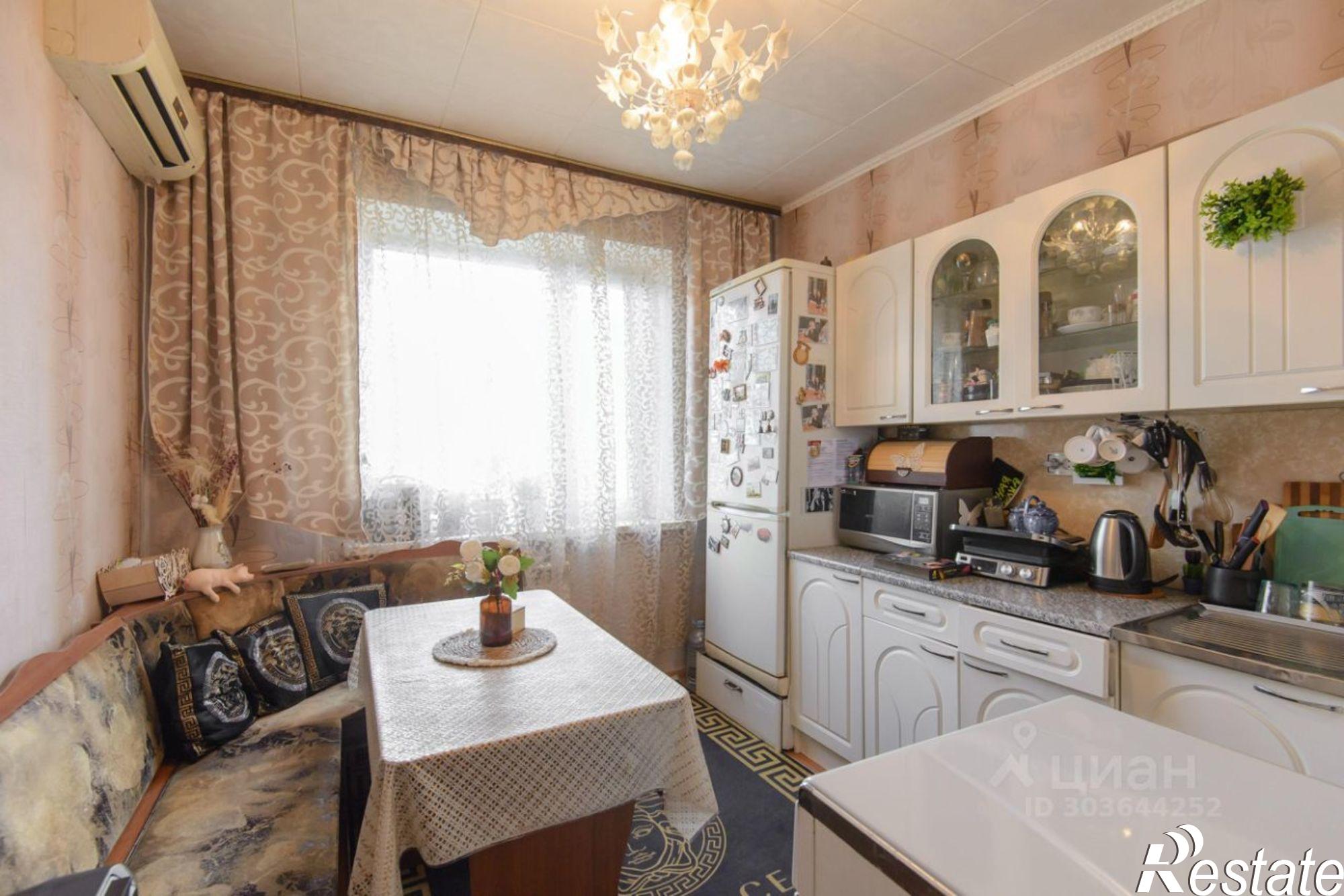 Купить квартиру за 5 850 000 рублей на Днепропетровская улица, 46