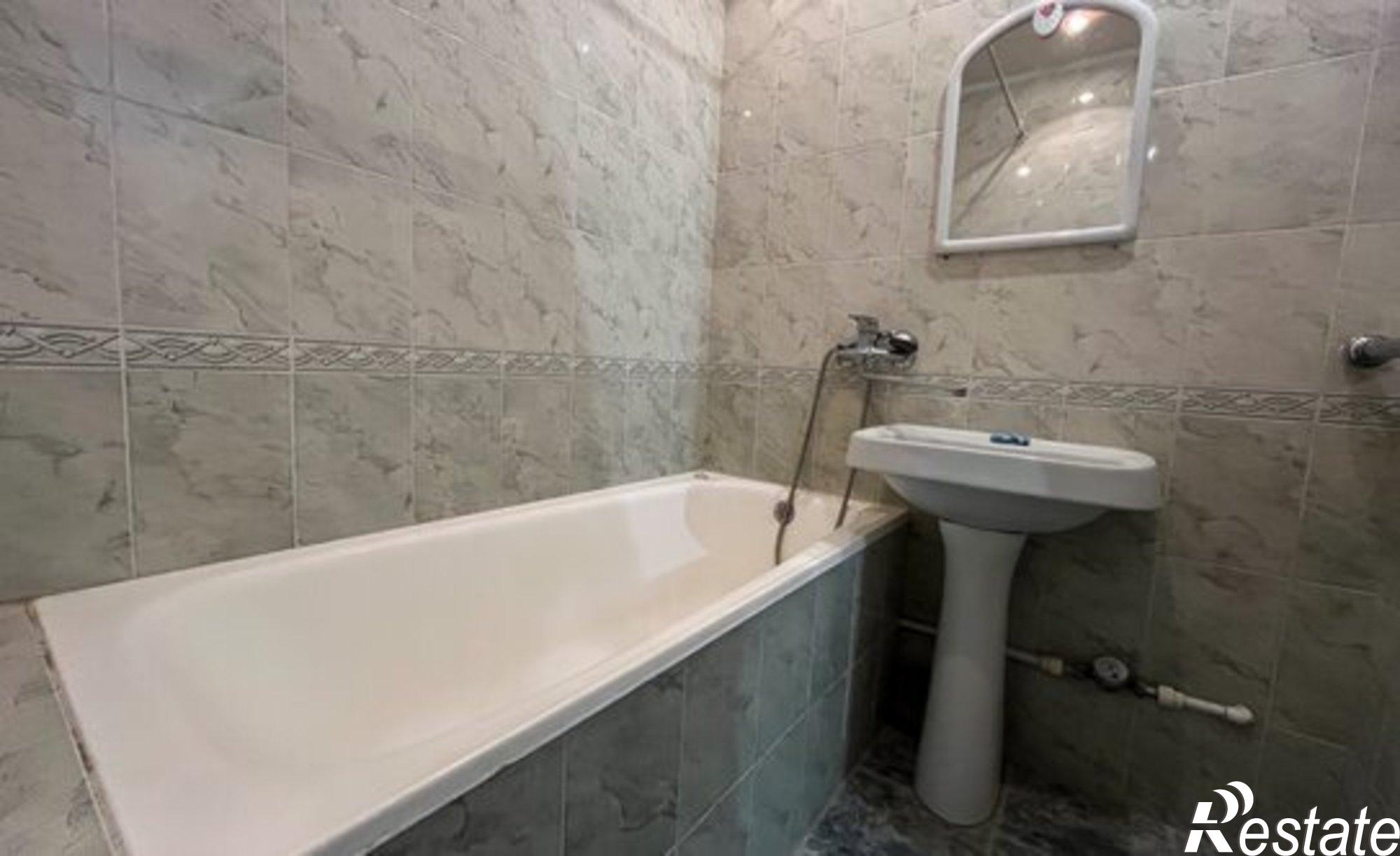 Купить квартиру за 6 100 000 рублей на бульвар Комарова, 30/4