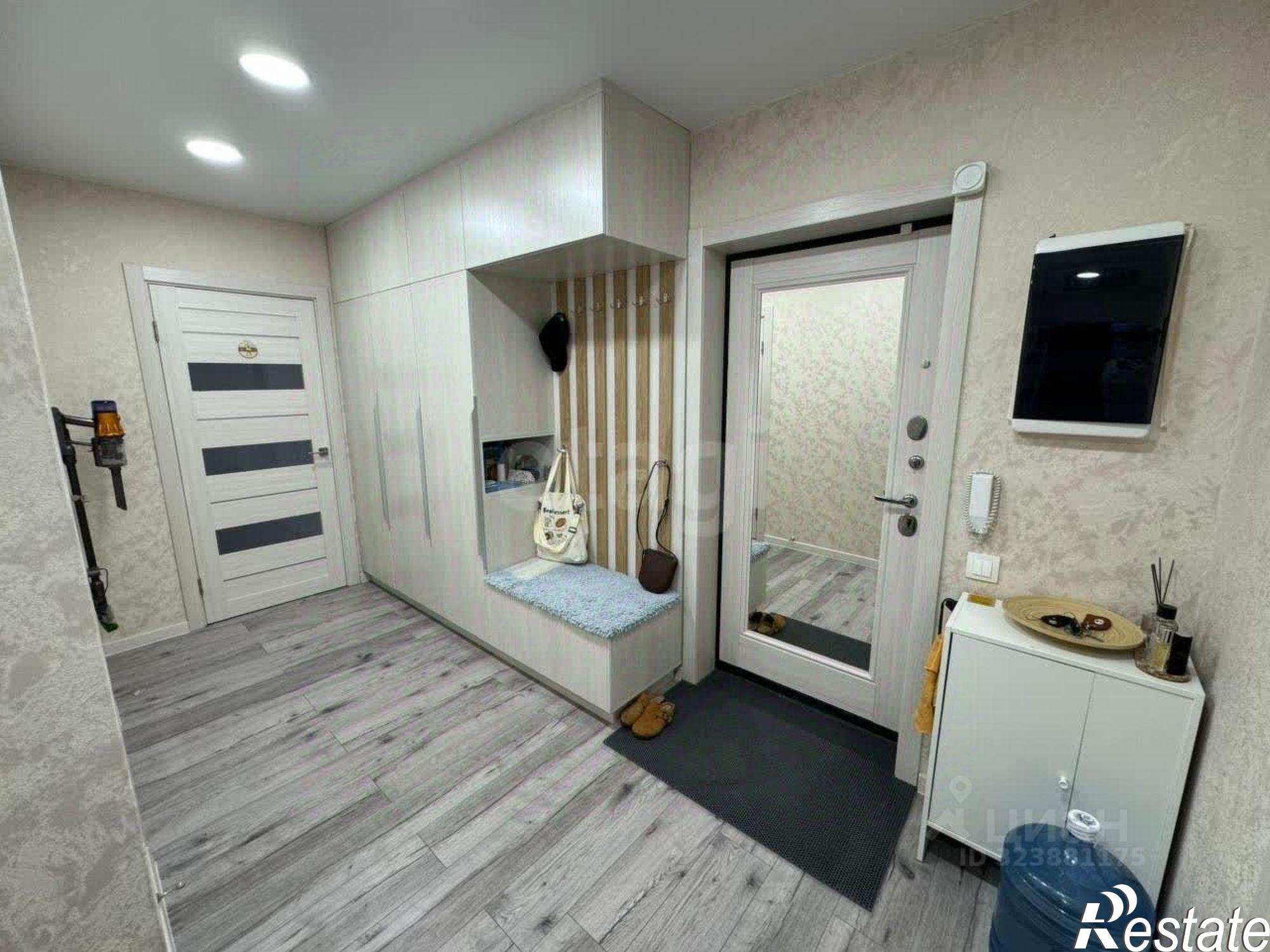 Купить квартиру за 10 300 000 рублей