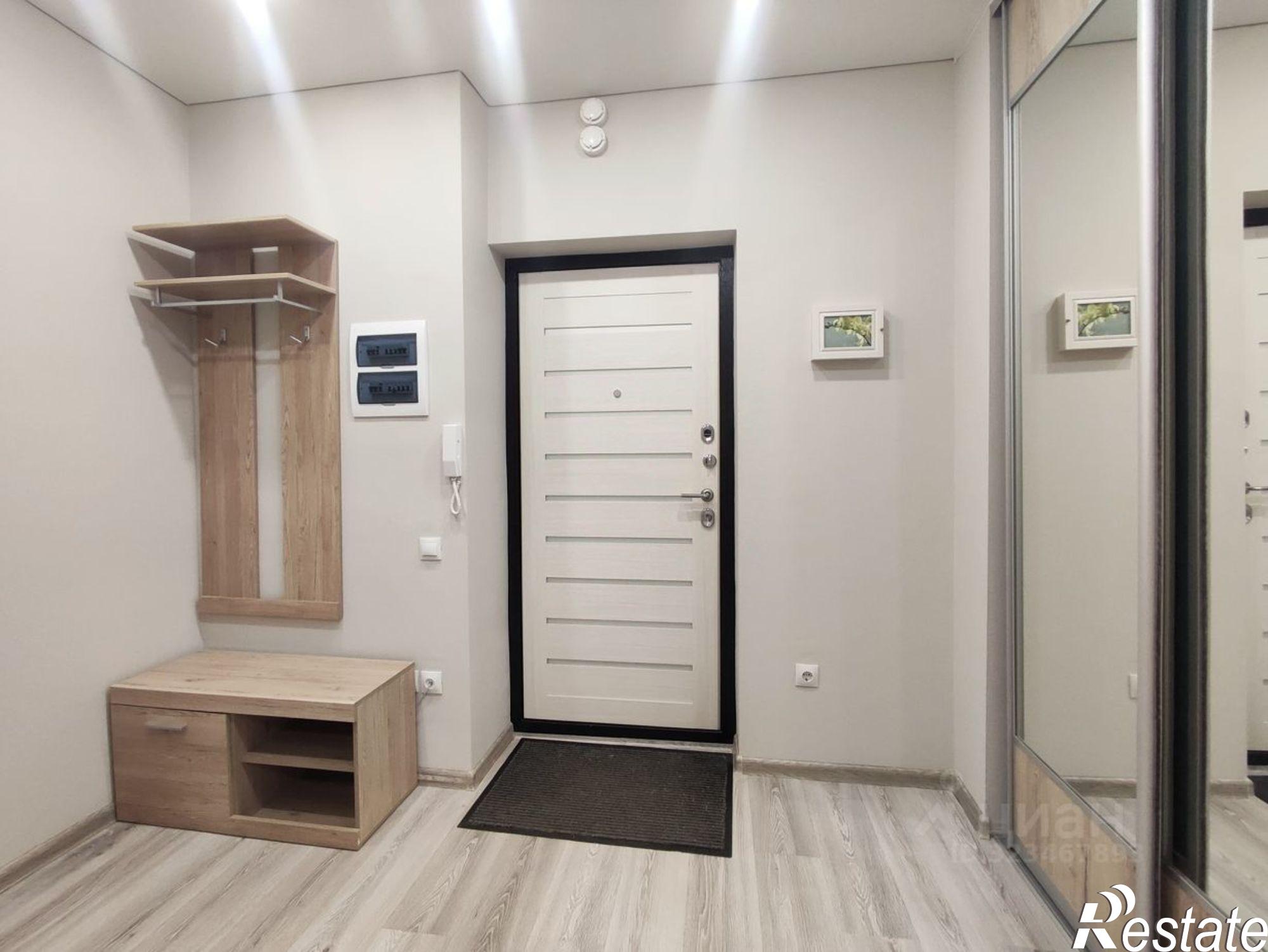 Сдать квартиру за 38 000 рублей на Гвардейский переулок, 13