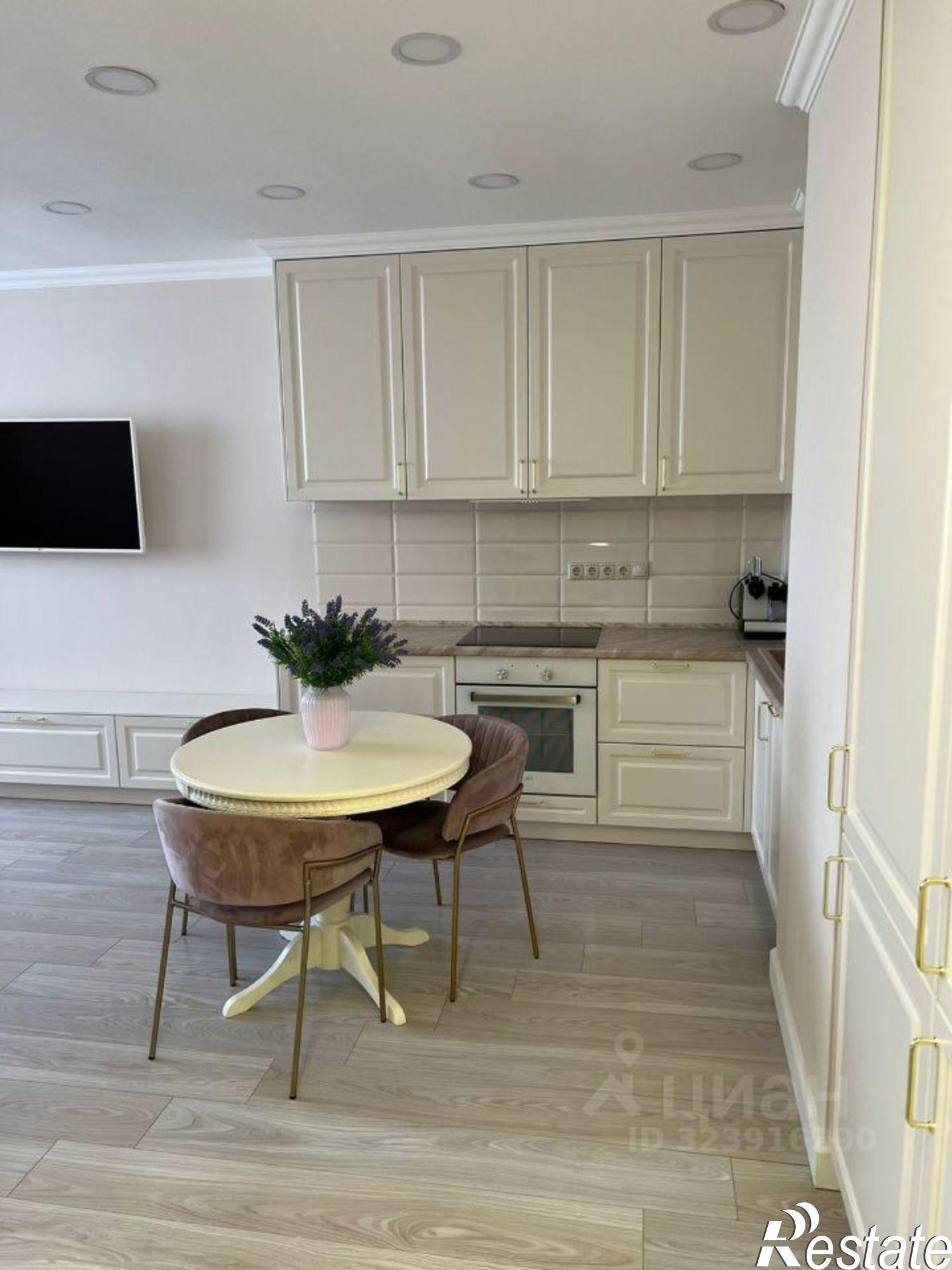 Сдать квартиру за 60 000 рублей на улица Тельмана, 110 с2