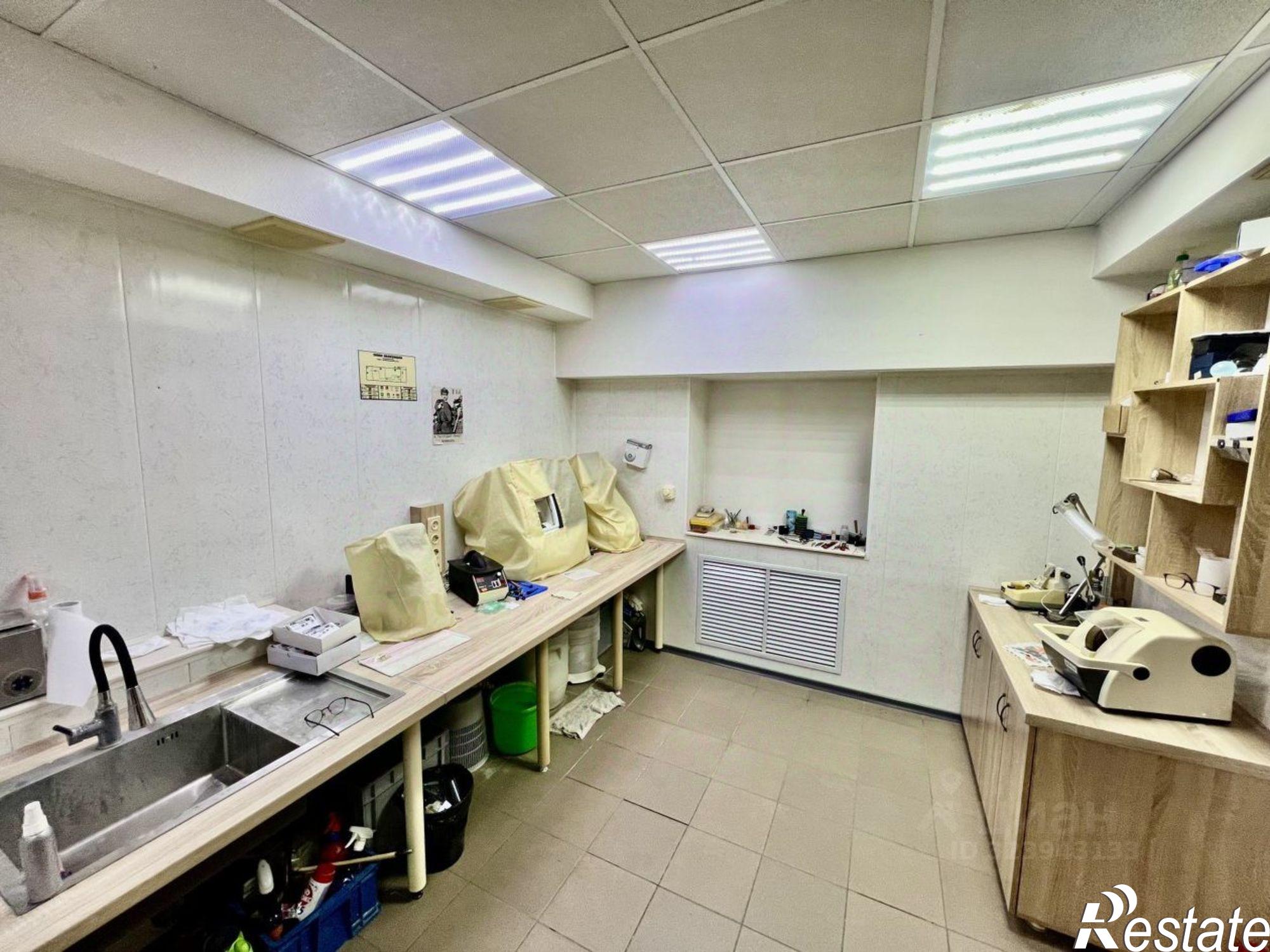 Купить офис, помещение под офис за 4 900 060 рублей на улица Ларина, 41/19