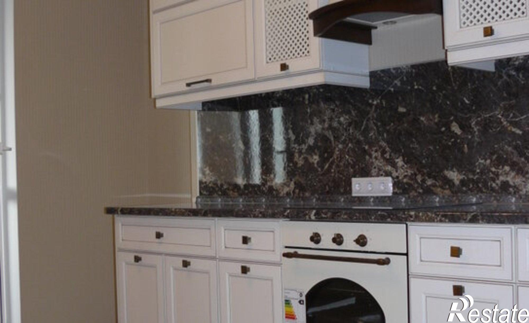 Купить квартиру за 7 800 000 рублей на улица Малюгиной, 236