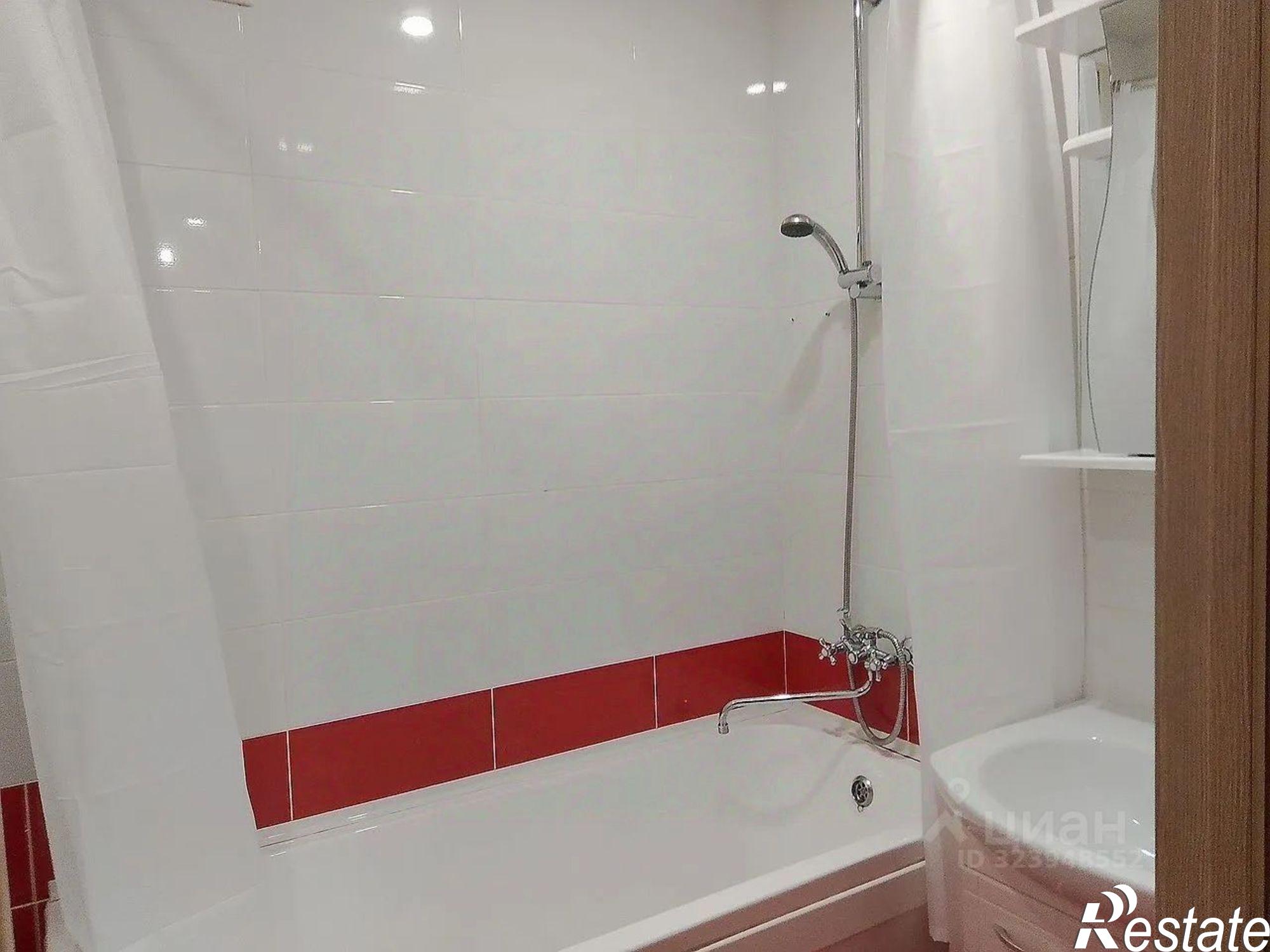 Купить квартиру за 7 200 000 рублей на проспект Стачки, 208