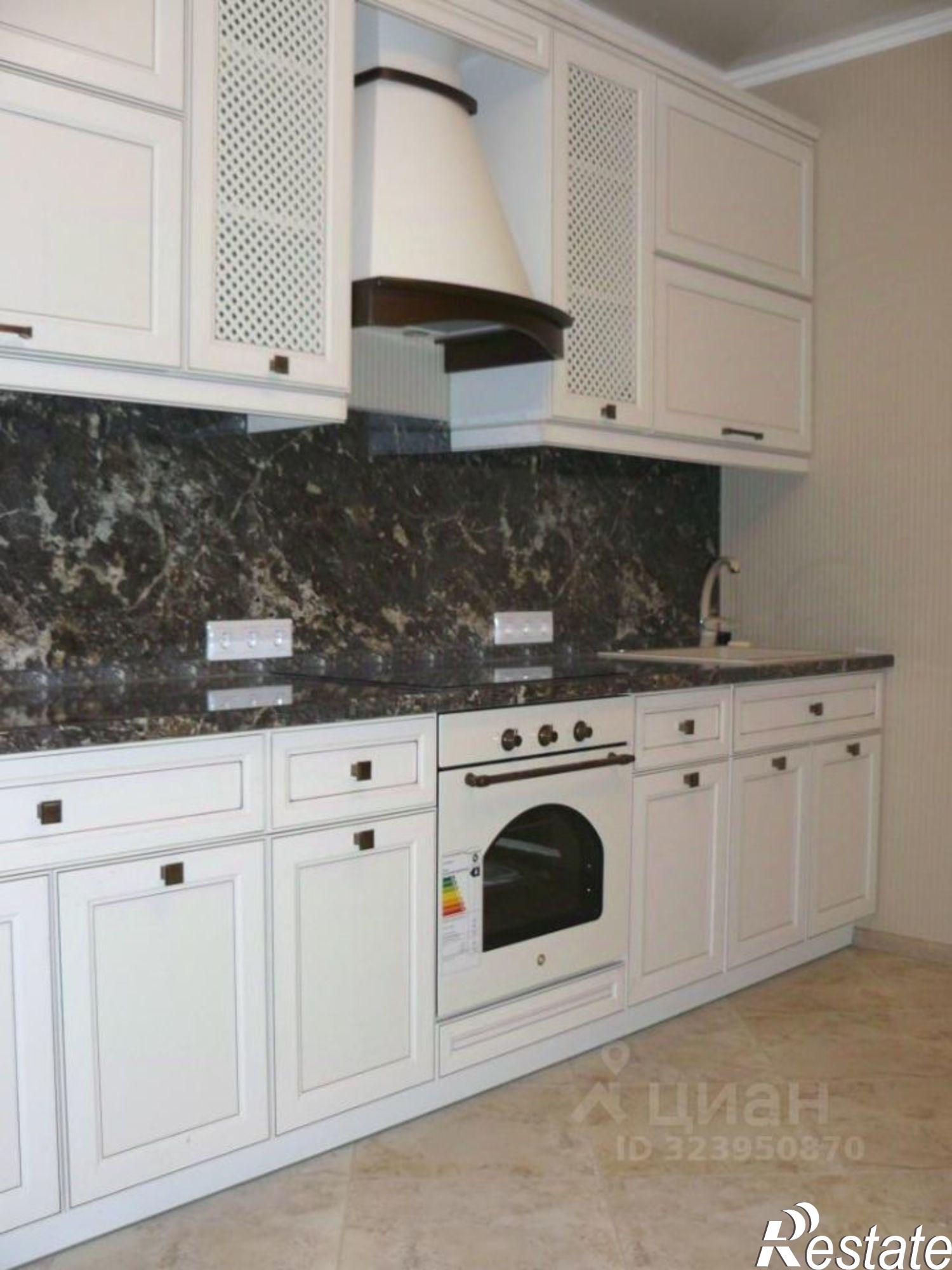 Купить квартиру за 7 800 000 рублей на Кировский проспект, 79