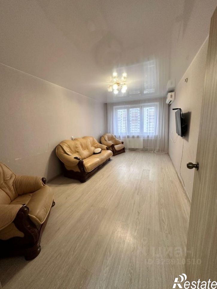 2-комн квартира ул Висаитова, 8,  д. 8