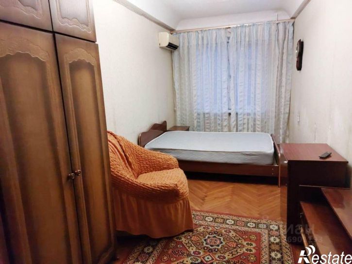 3-комн квартира улица Малиновского, 8,  д. 8