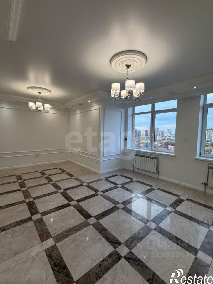 3-комн квартира улица Варфоломеева, 222А,  д. 222А