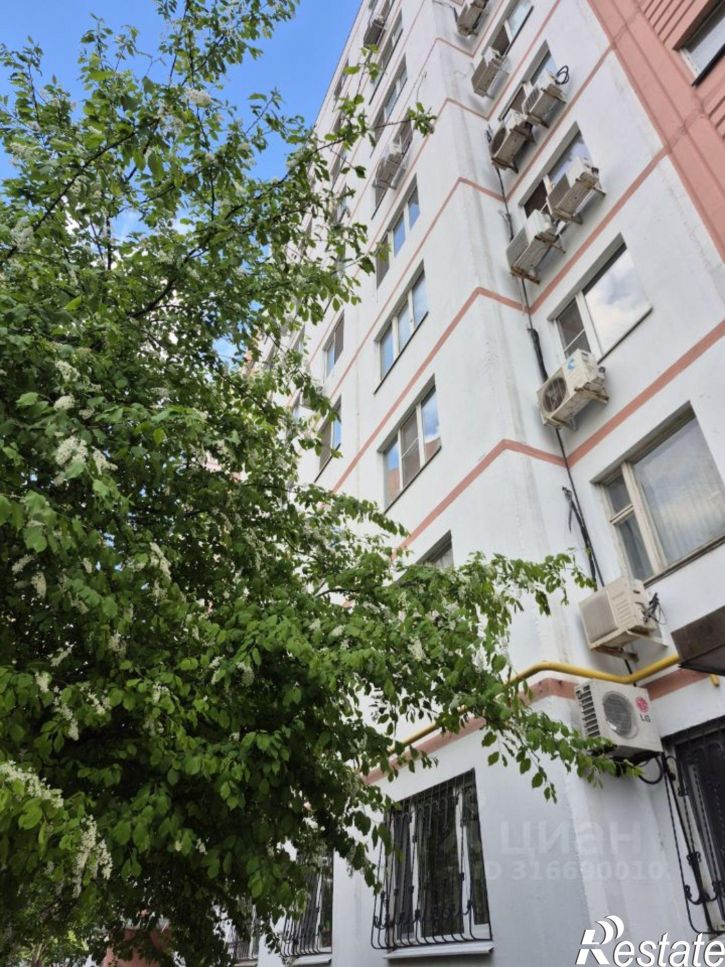 2-комн квартира бульвар Комарова, 16 к2,  д. 16 к2