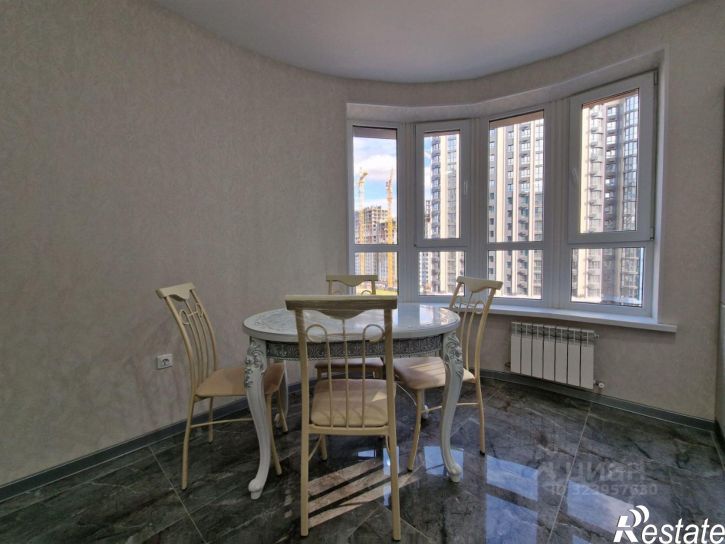 3-комн квартира улица Бориса Слюсаря, 15 с1,  д. 15 с1