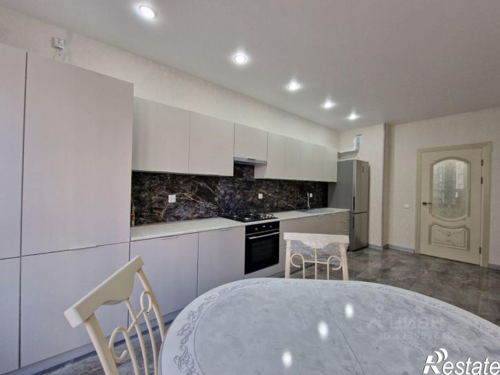 3-комн квартира улица Бориса Слюсаря, 15 с1,  д. 15 с1