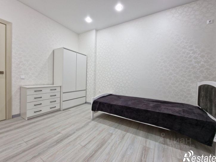 3-комн квартира улица Бориса Слюсаря, 15 с1,  д. 15 с1