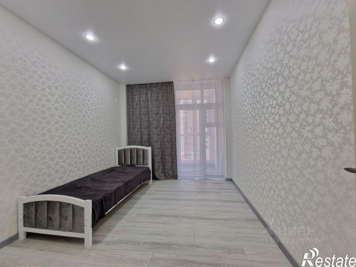 3-комн квартира улица Бориса Слюсаря, 15 с1,  д. 15 с1