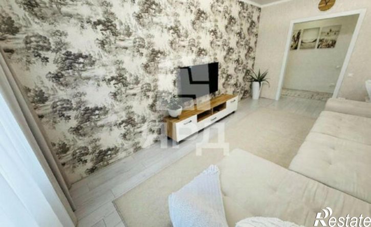 3-комн квартира б-р Комарова, 18/3,  д. 18/3