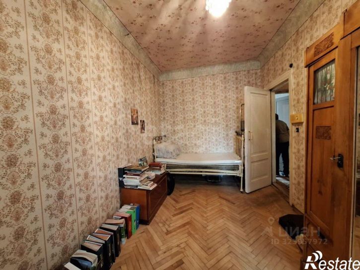 2-комн квартира ул 20-я линия, 76/88,  д. 76/88