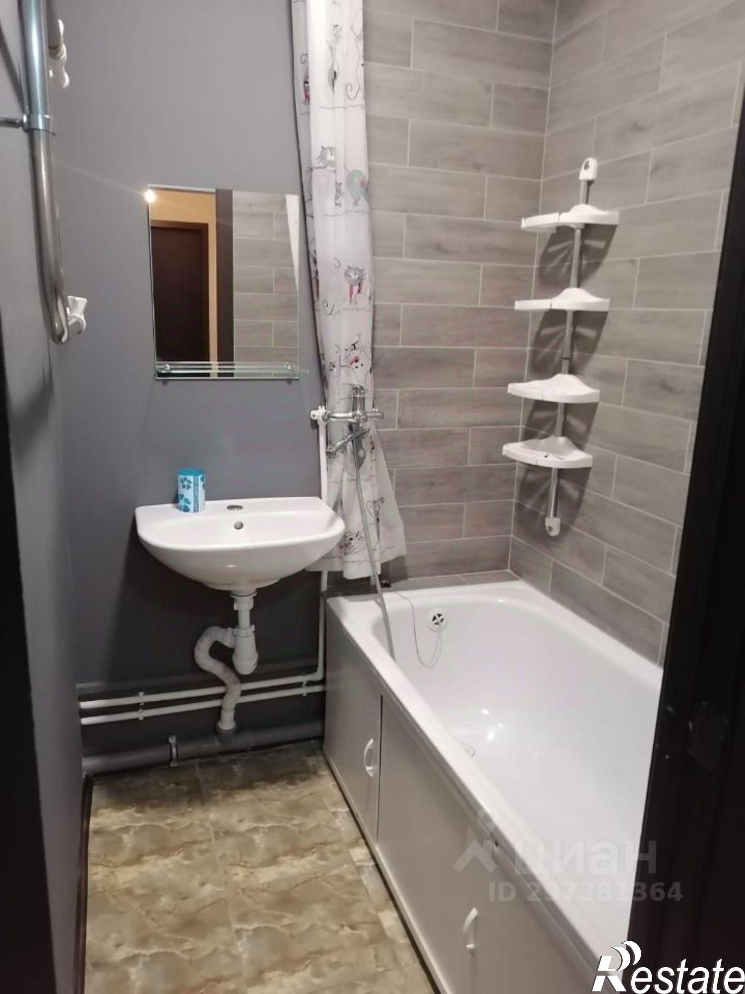 Сдать квартиру за 25 000 рублей на улица Александра Печёрского, 7/3