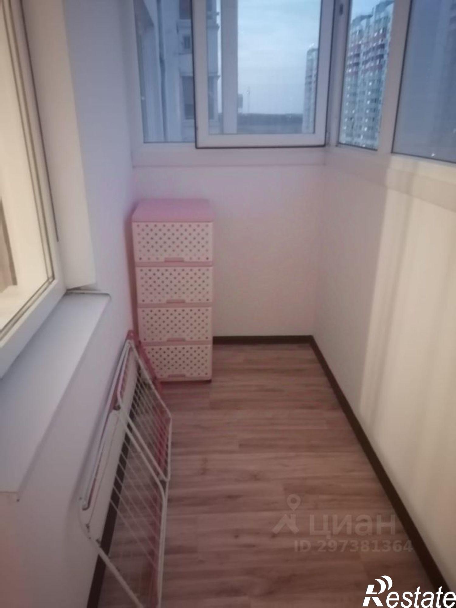 Сдать квартиру за 25 000 рублей на улица Александра Печёрского, 7/3