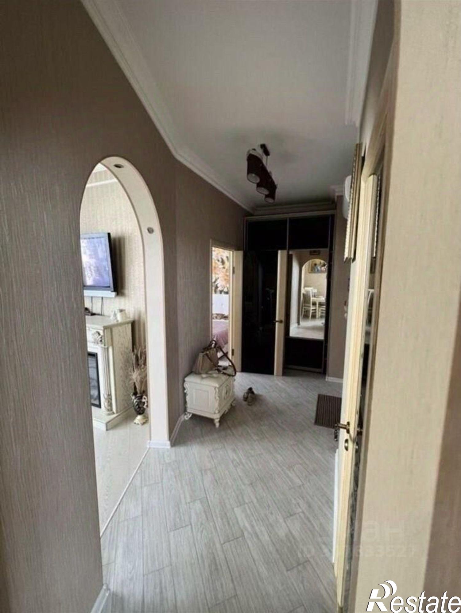 Сдать квартиру за 60 000 рублей на Доломановский пер, 43/11