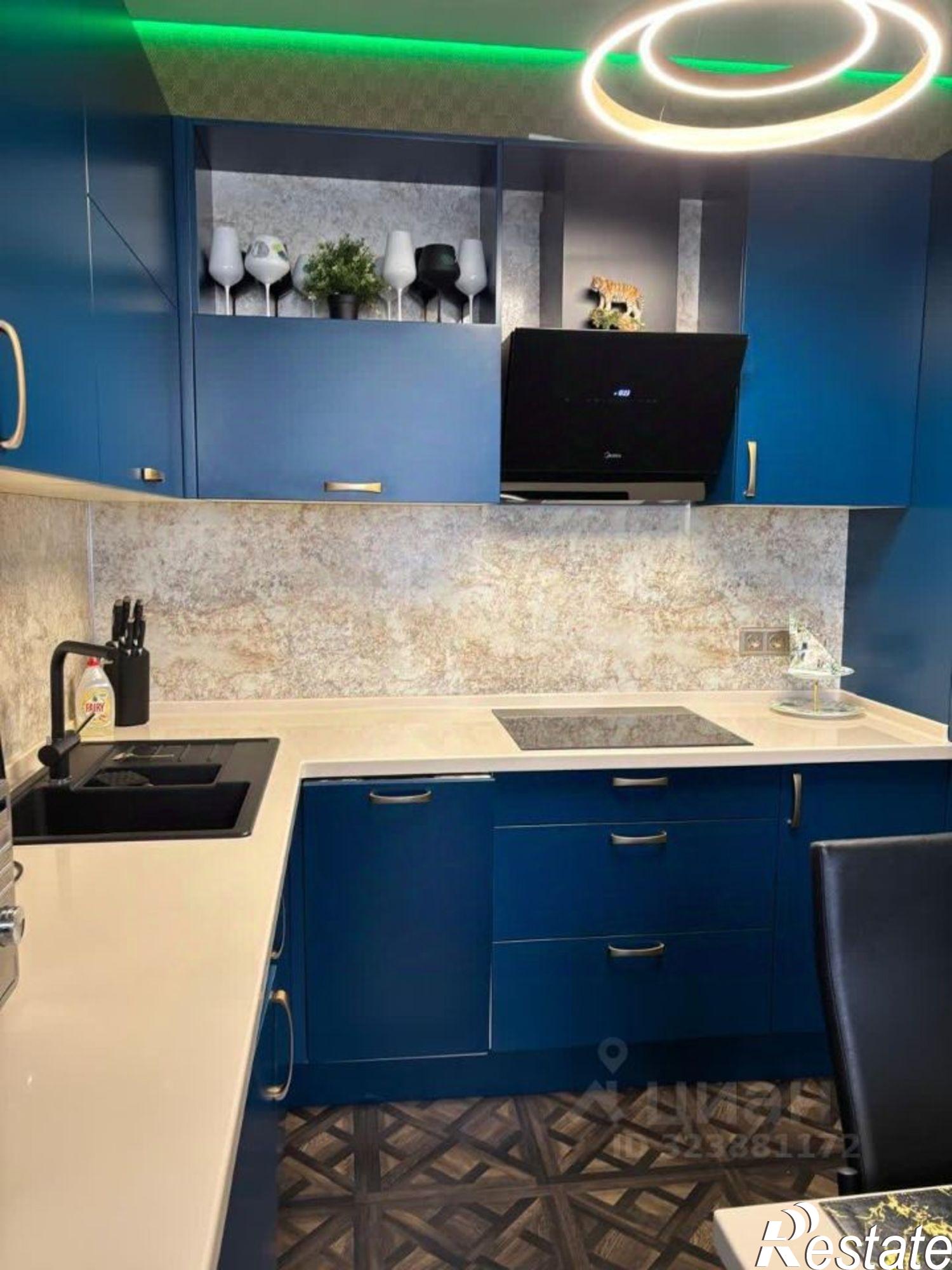 Купить квартиру за 10 500 000 рублей на Доломановский пер, 17