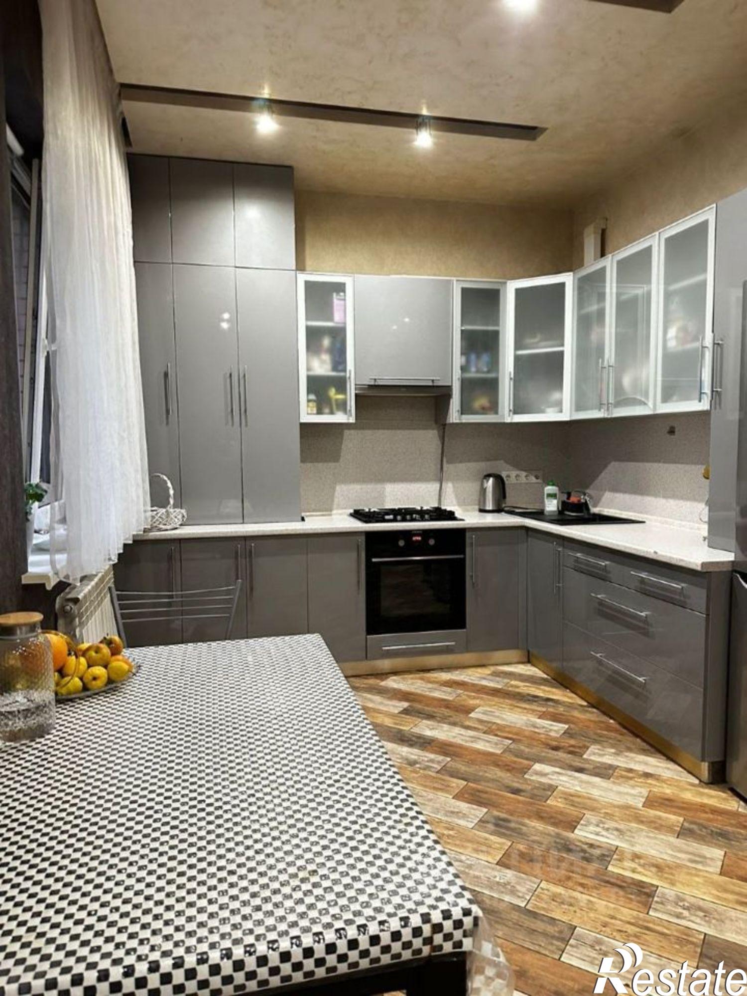 Купить квартиру за 4 100 000 рублей на ул Каракумская, 63